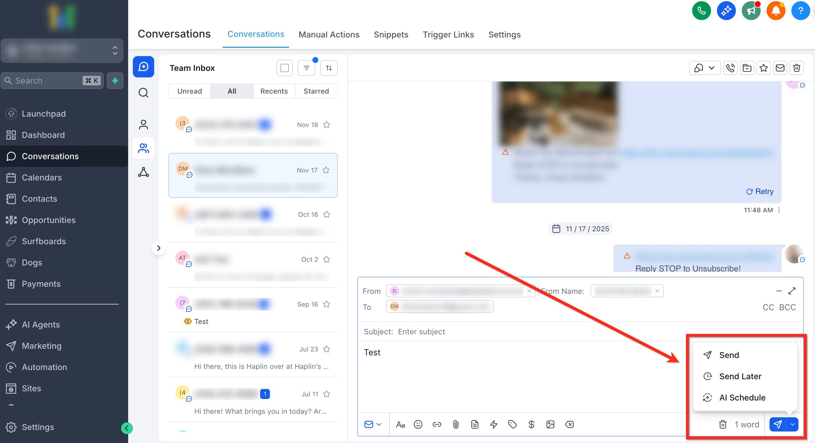 Menú de opciones de envío con las opciones Enviar ahora, Enviar más tarde y AI Schedule en el compositor de Conversaciones